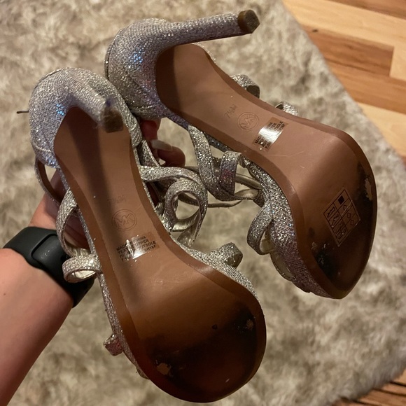 Gently used Michael Kors silver pumps size 7.5 - Picture 6 of 7